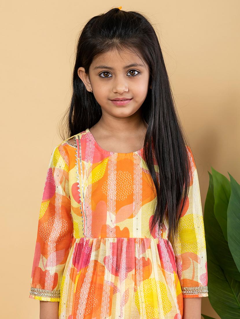 girls three quarter sleeve kurta sharara set - 21766972 - Standard Image - 4