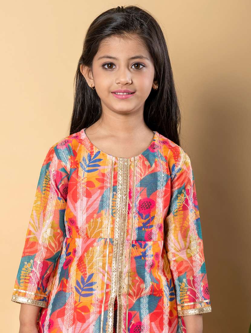 girls three quarter sleeve kurta sharara set - 21766993 -  Standard Image - 4
