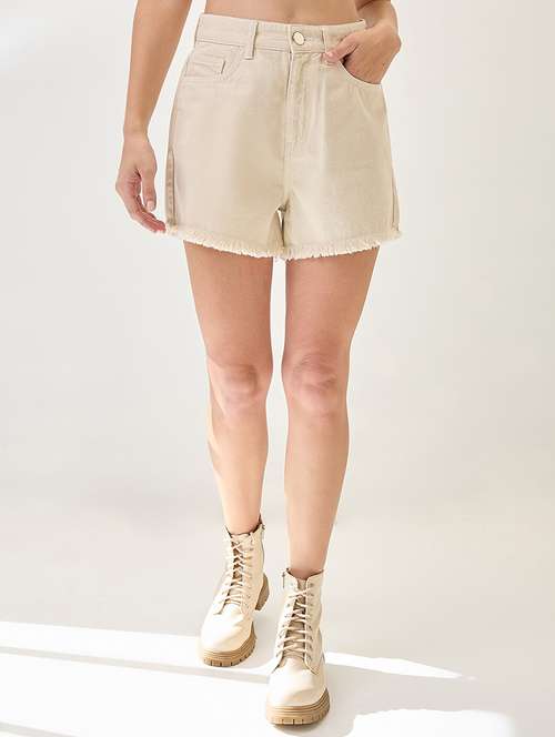 beige