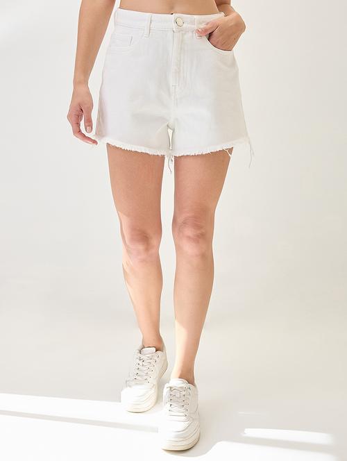 globus women white slim fit mid-rise frayed hem denim shorts - 21767521 -  Standard Image - 0