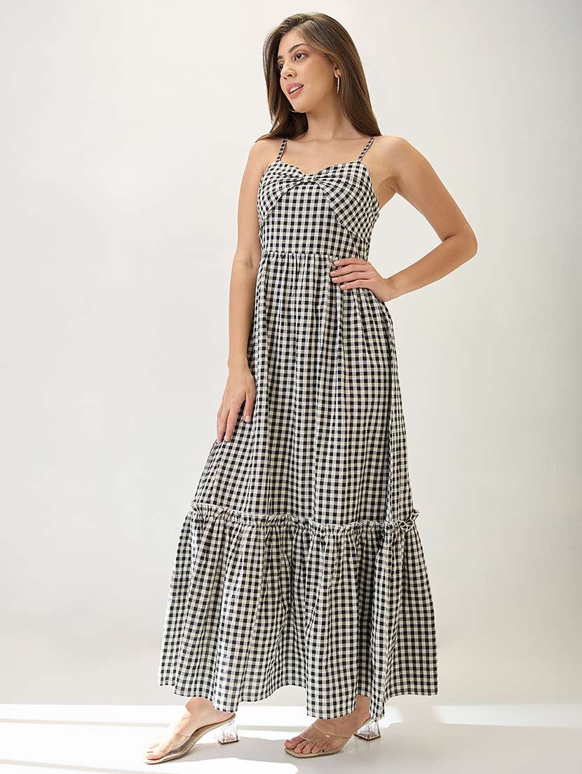 globus women black & white checkered strappy sleeves sweetheart neck bow detail tiered fit & flare maxi dress - 21767531 -  Standard Image - 1