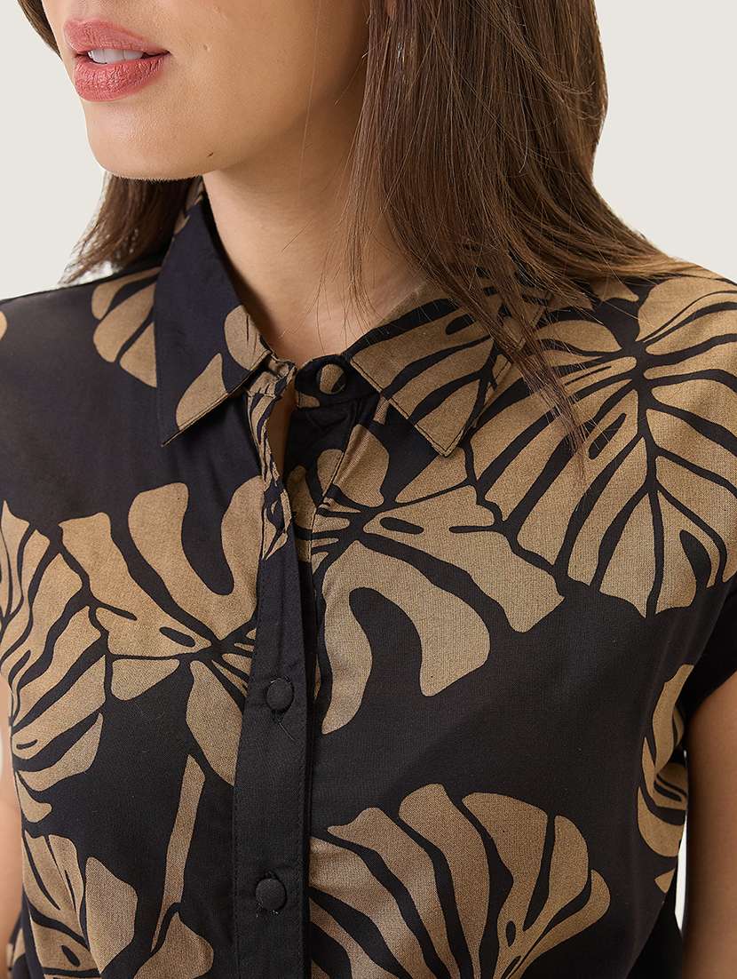 globus women black shirt collar extended sleeves tropical print cut out detail waist tie-up jumpsuit - 21767550 -  Standard Image - 4