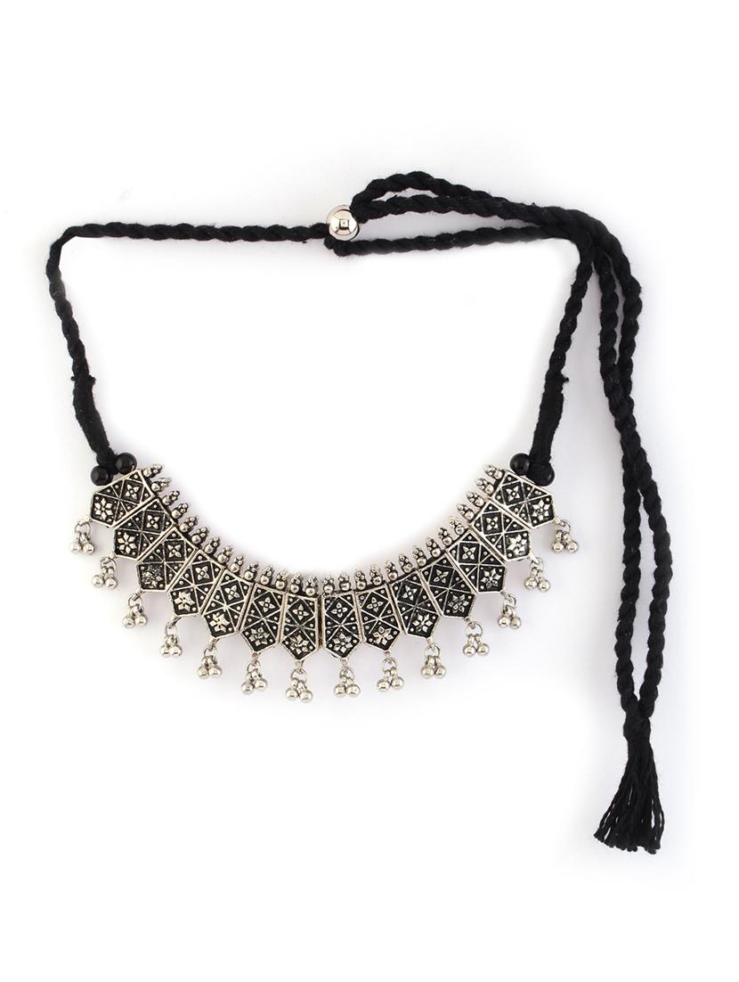 alloy silver necklace earring jewellery set - 21775566 - Standard Image - 4