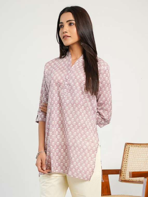 women three quarter sleeve straight kurti - 21784828 -  Standard Image - 1