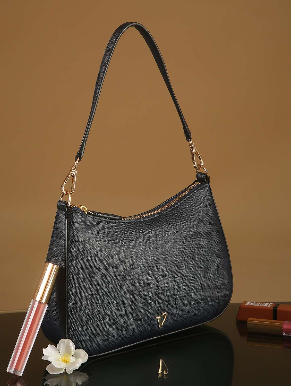 women zip closure casual handbag