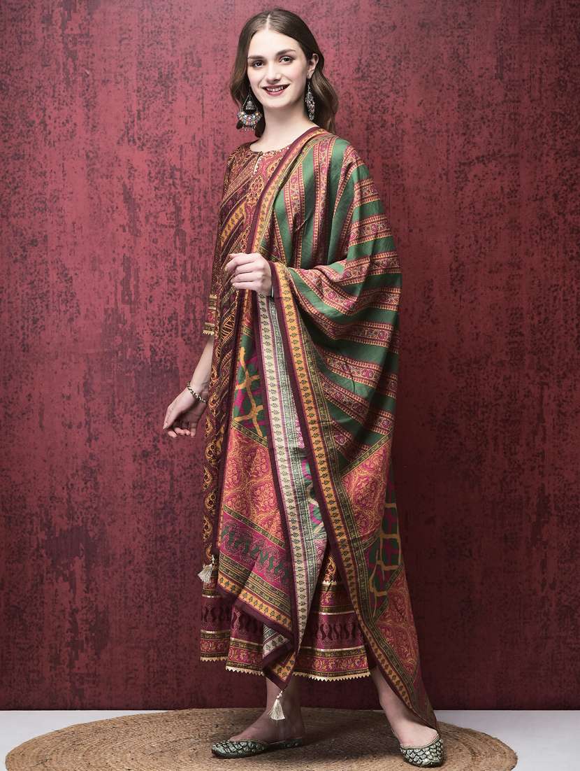 women three quarter sleeve kurta dupatta set - 21785496 - Standard Image - 1