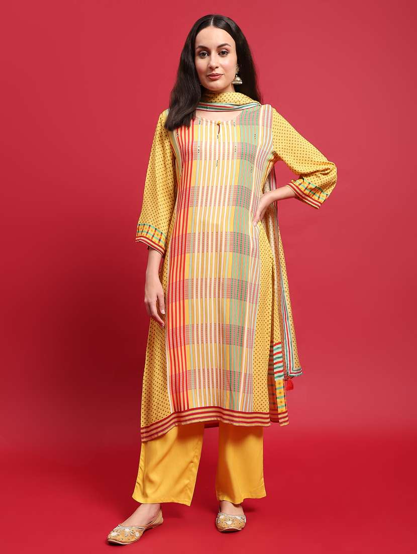 women three quarter sleeve kurta pant with dupatta set