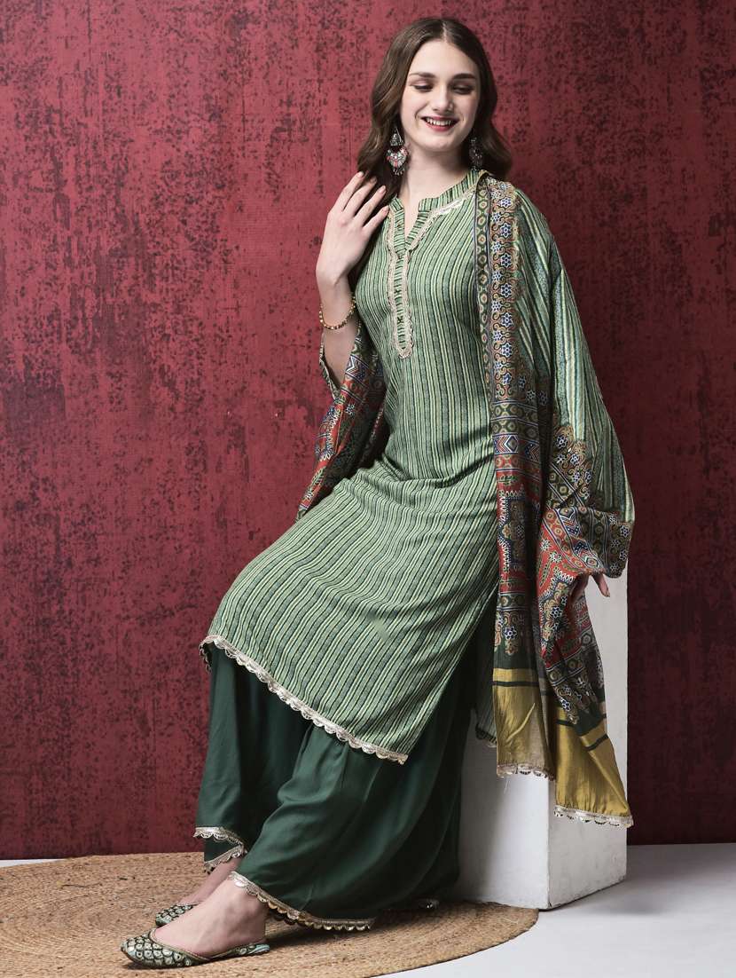 women three quarter sleeve kurta sharara with dupatta set - 21785523 -  Standard Image - 4