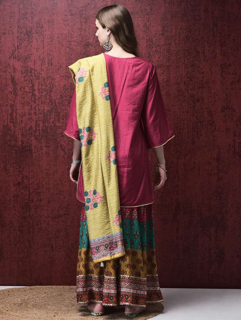 women three quarter sleeve kurta palazzo with dupatta set - 21785524 - Standard Image - 4