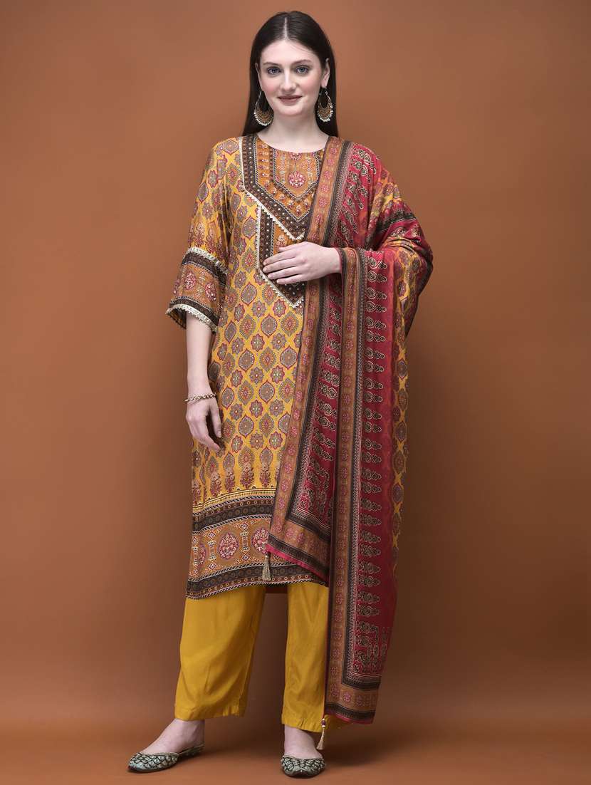women three quarter sleeve kurta pant with dupatta set - 21785525 -  Standard Image - 1