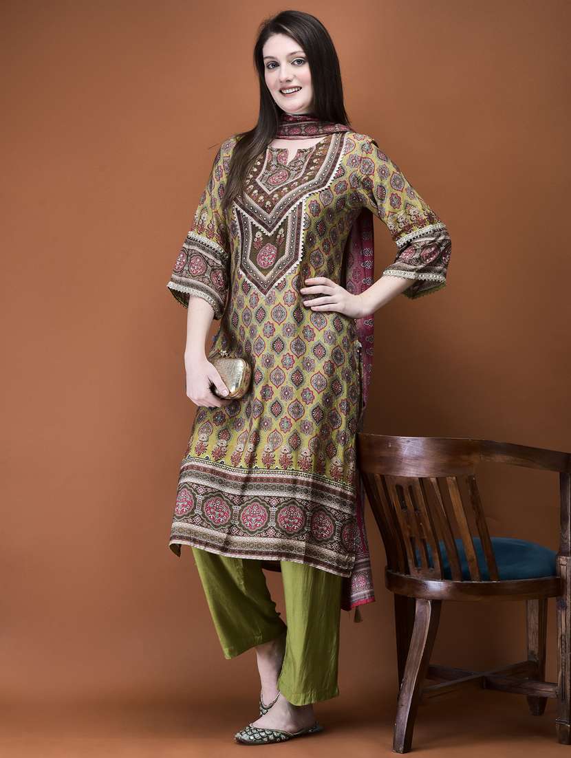 women three quarter sleeve kurta pant with dupatta set - 21785526 - Standard Image - 4