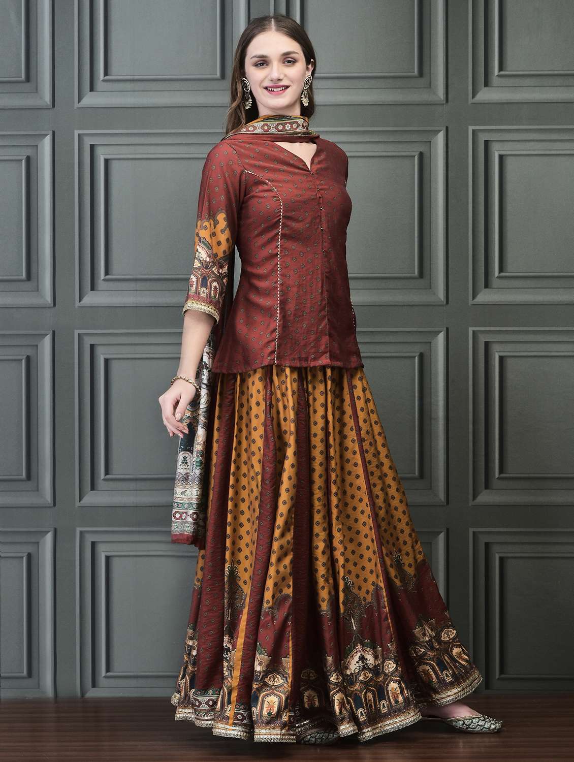women maroon paisley printed kurta skirt with dupatta set - 21785539 -  Standard Image - 1