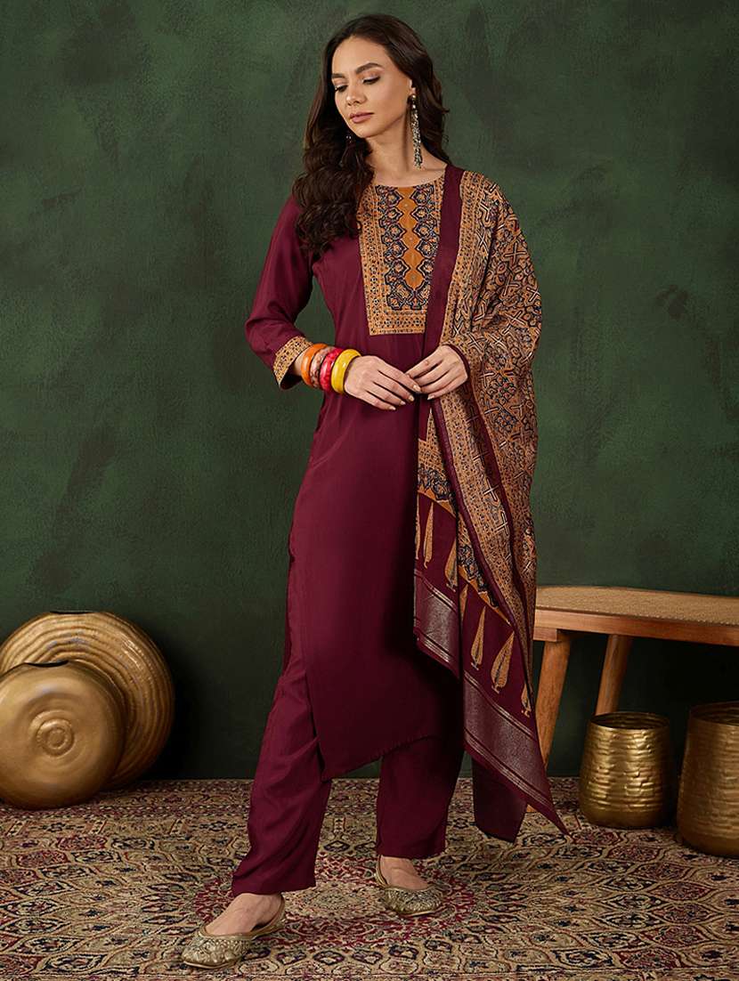 women three quarter sleeve kurta pant with dupatta set