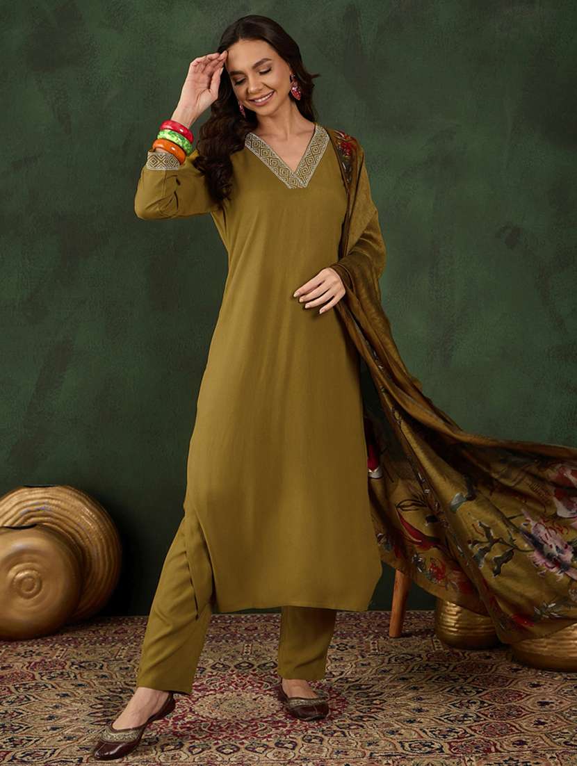 women three quarter sleeve kurta pant with dupatta set