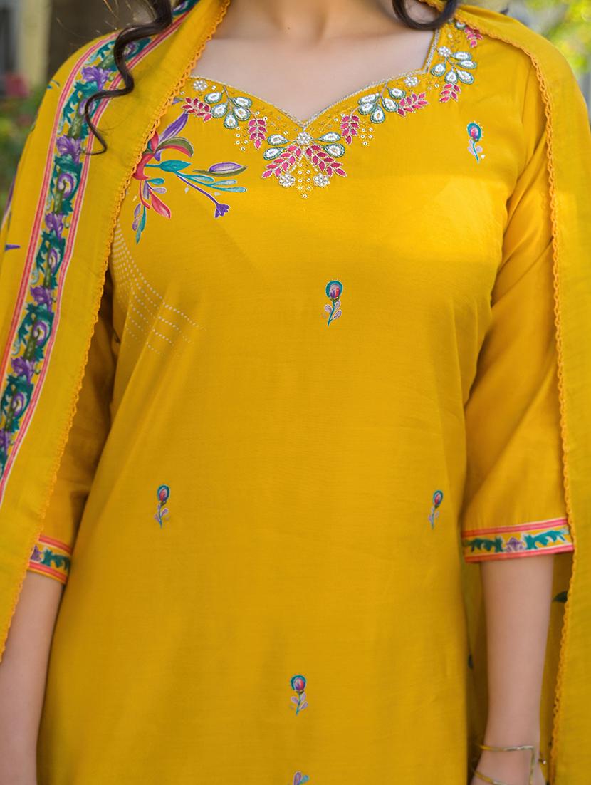 women three quarter sleeve kurta pant with dupatta set - 21785660 - Standard Image - 4
