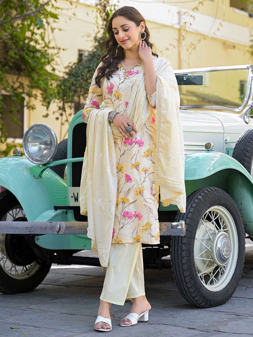 women three quarter sleeve kurta pant with dupatta set - 21785663 -  Standard Image - 1