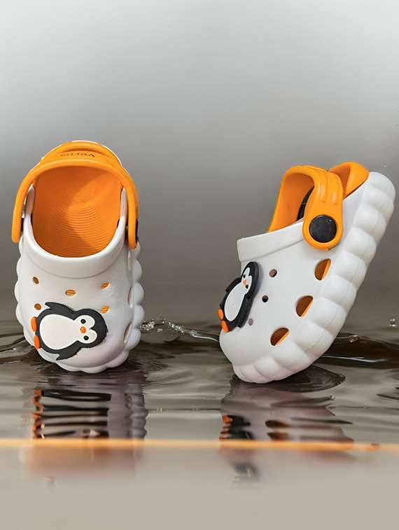 unisex solid slip on clogs