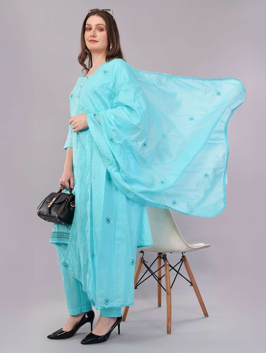 women three quarter sleeve kurta pant with dupatta set - 21786764 - Standard Image - 4