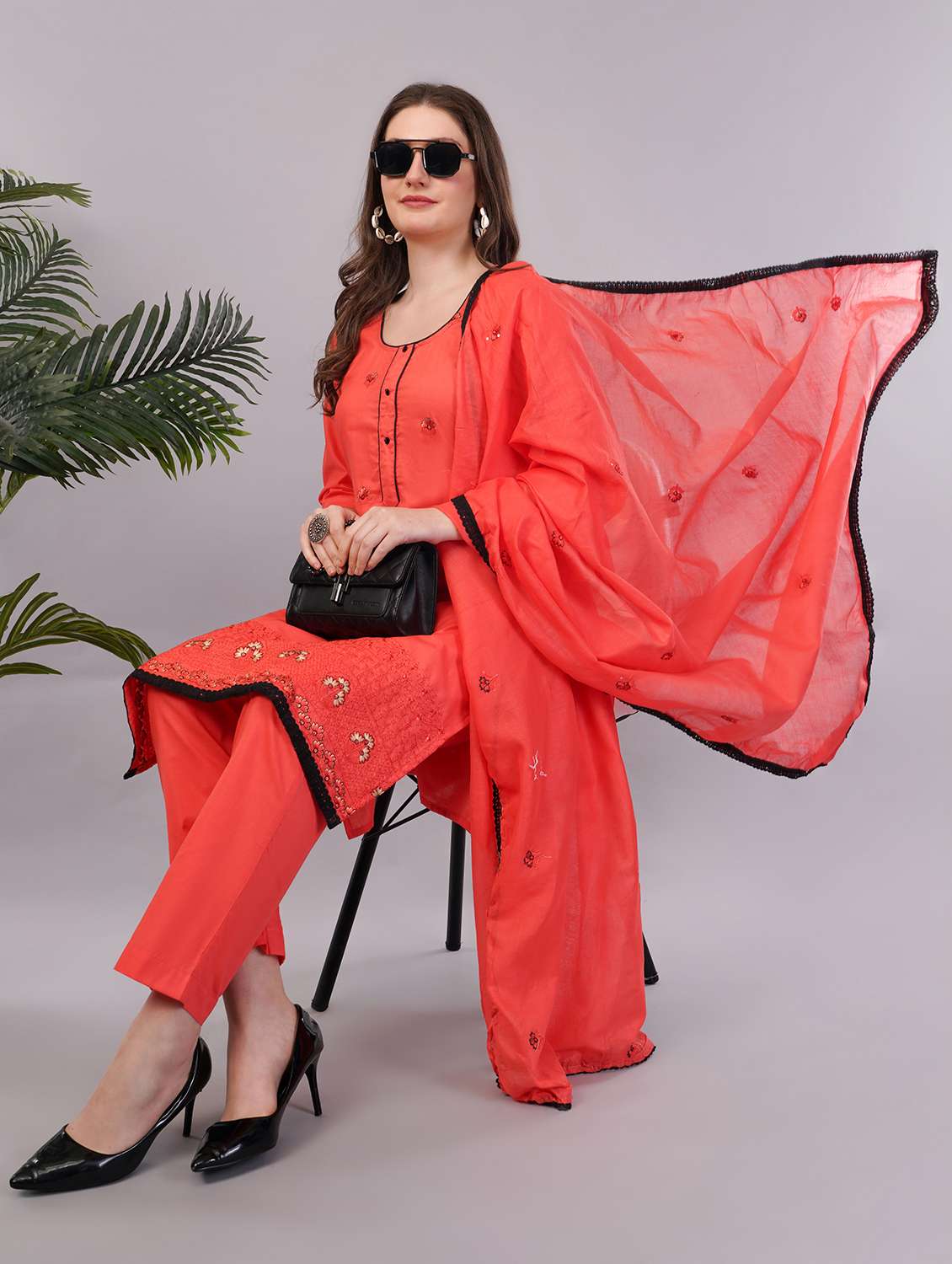 women three quarter sleeve kurta pant with dupatta set - 21786770 -  Standard Image - 4