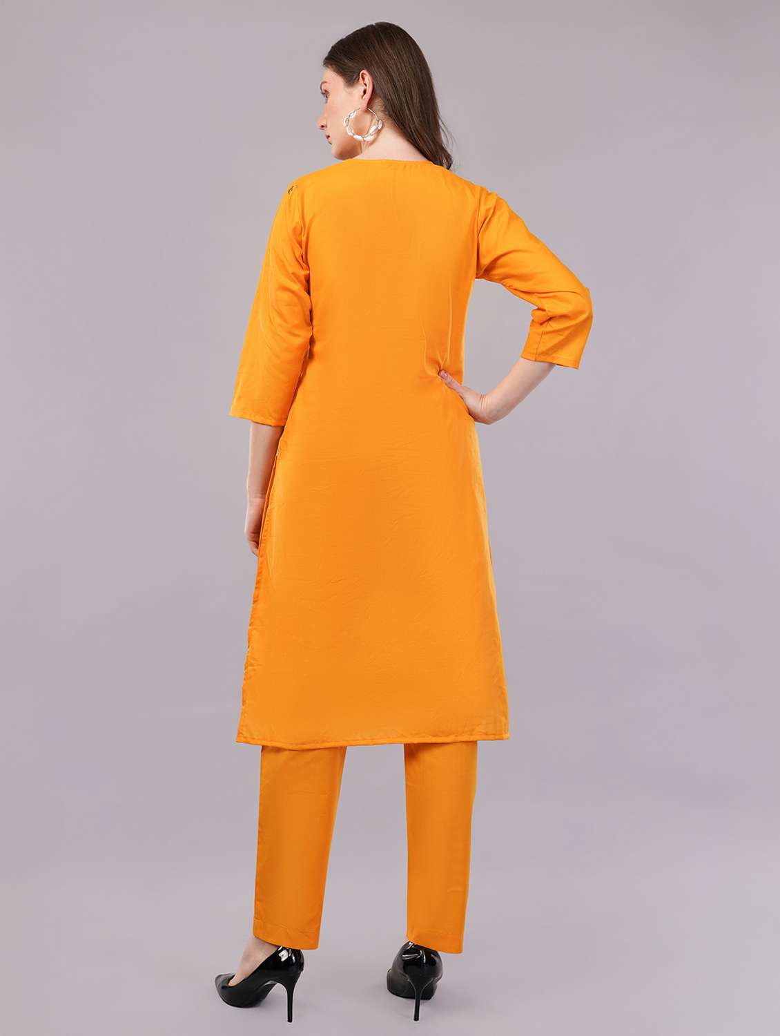 women three quarter sleeve kurta pant with dupatta set - 21786773 -  Standard Image - 4