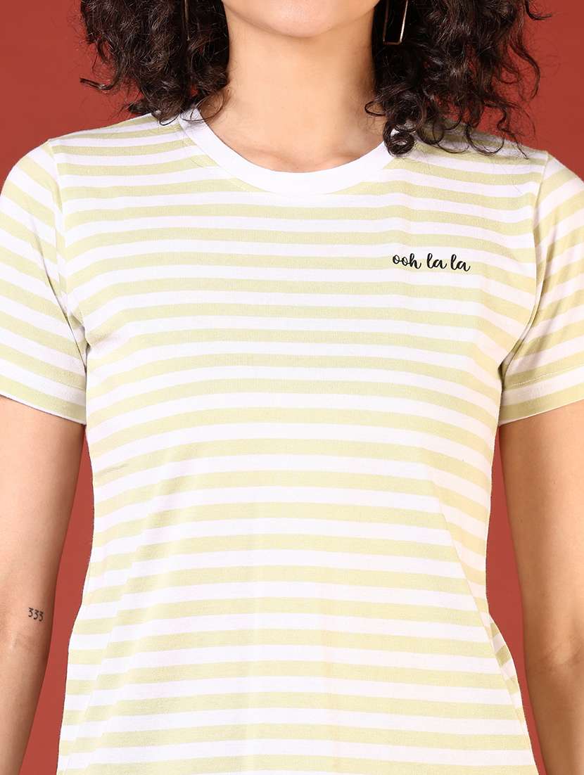 women all over printed short sleeves t-shirt - 21788840 -  Standard Image - 4