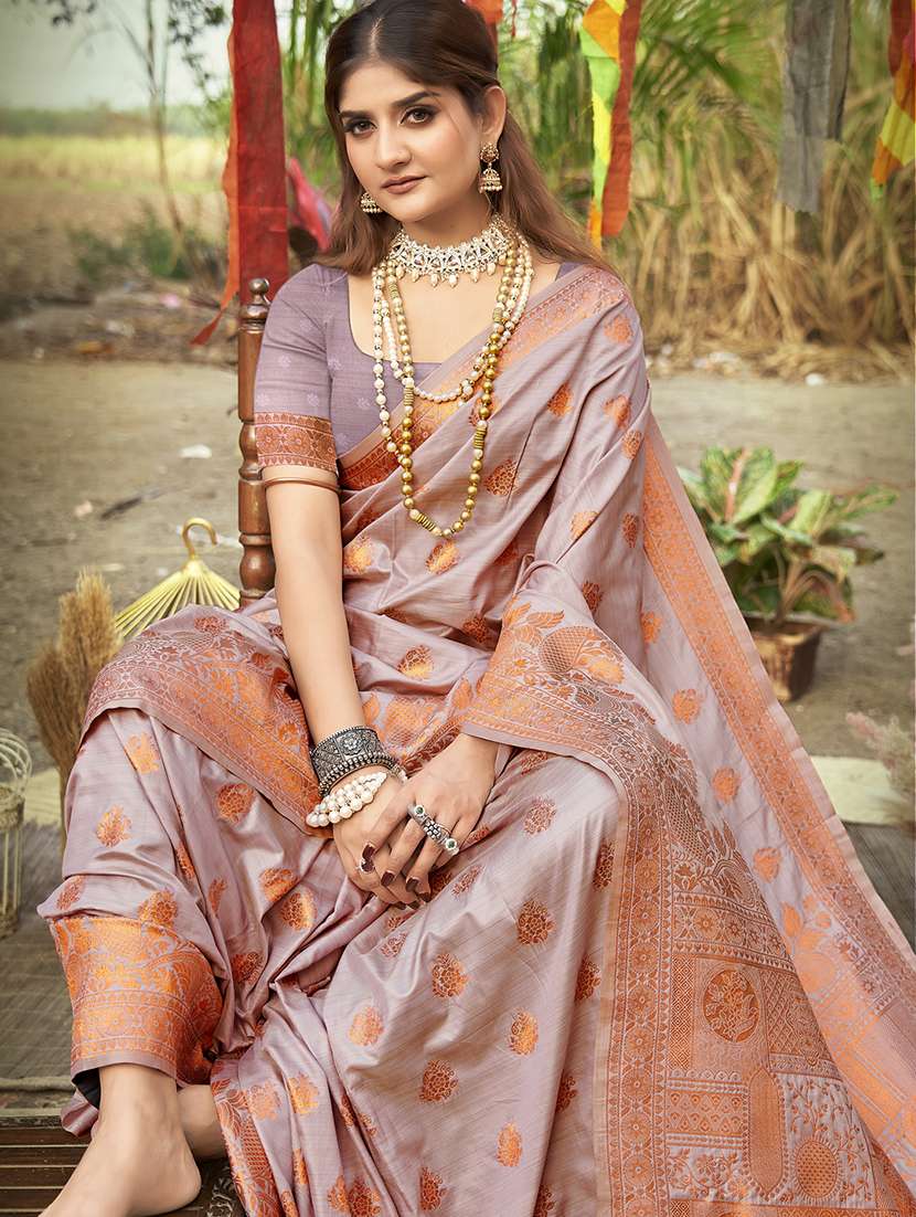 women self design banarasi saree with blouse - 21789698 - Standard Image - 1