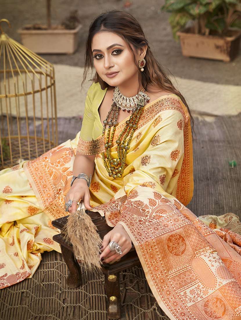 women self design banarasi festive wear saree with blouse - 21789701 - Standard Image - 1
