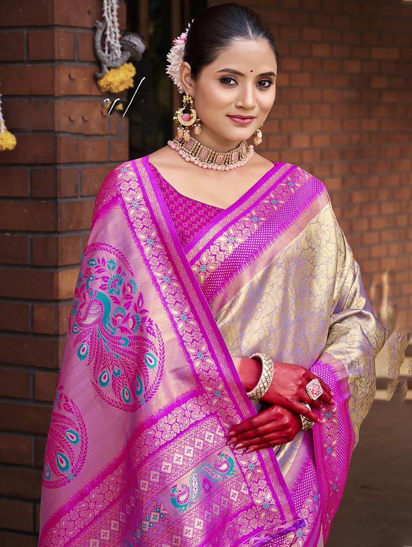 women self design banarasi saree with blouse - 21789755 - Standard Image - 1