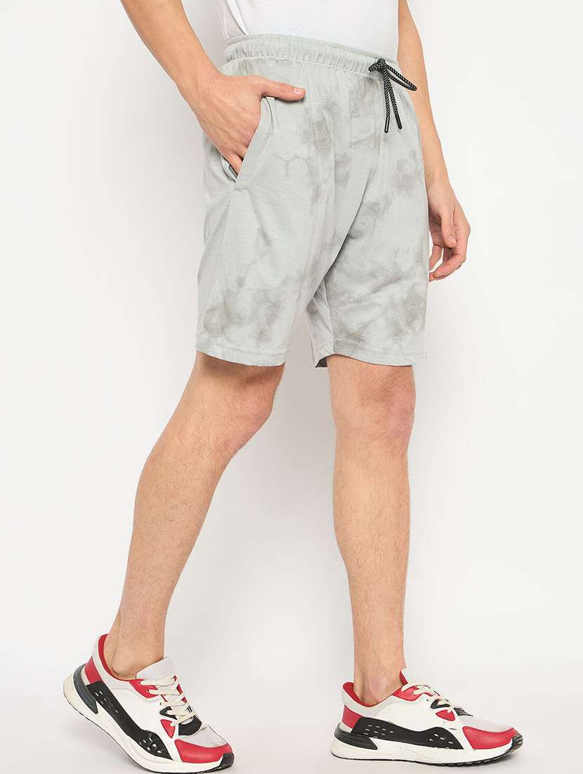 men printed mid rise shorts - 21790983 - Standard Image - 1