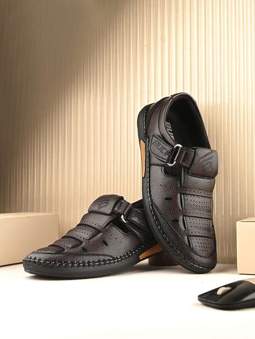 men brown fisherman sandal - 21794226 -  Standard Image - 0