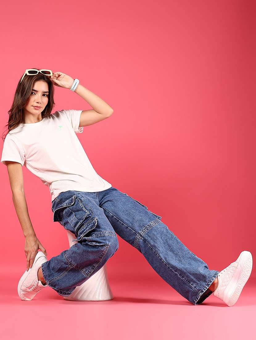 women solid short sleeve regular fit t-shirt - 21795035 -  Standard Image - 4
