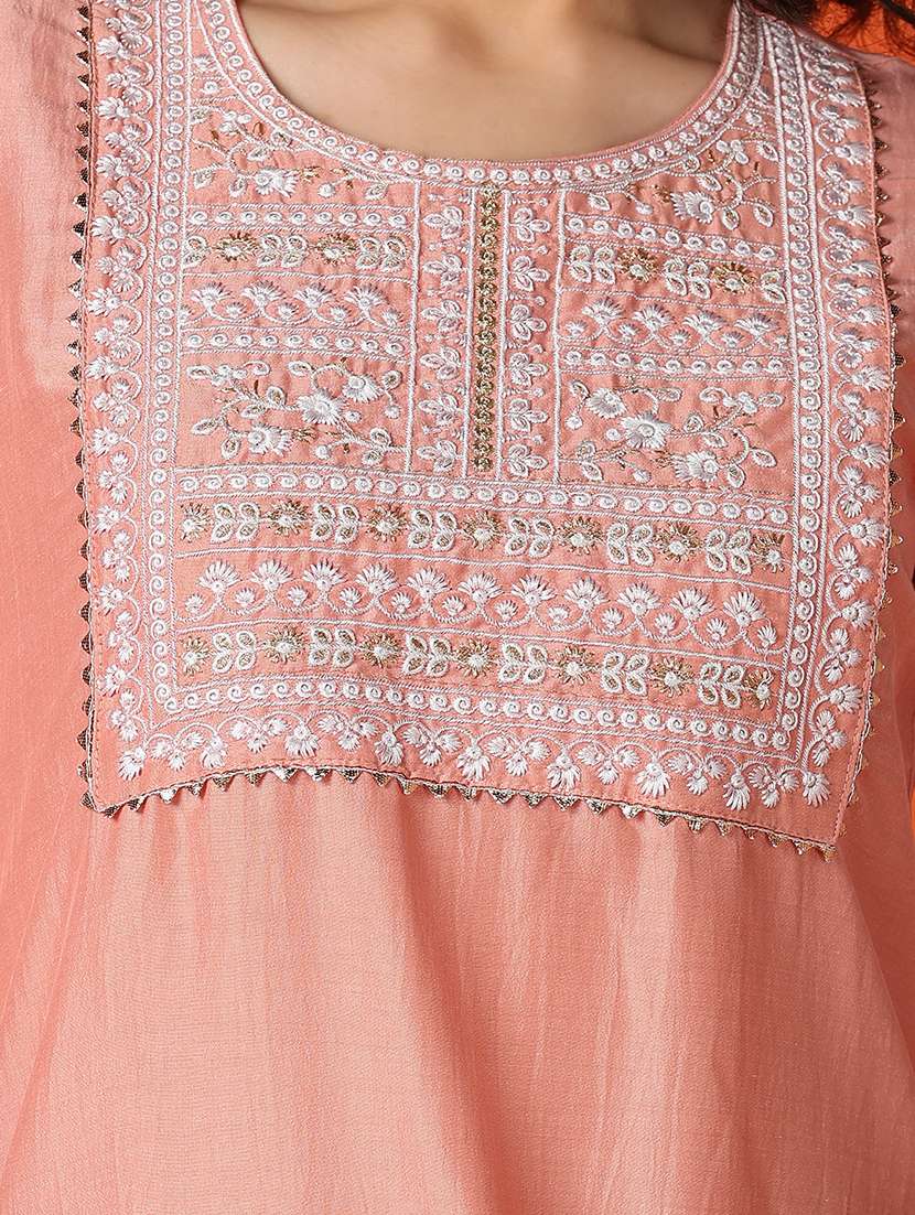 women peach three quarter sleeve straight kurta - 21795045 -  Standard Image - 4