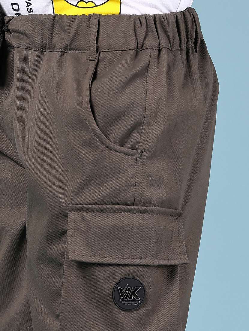 boys solid mid rise regular fit cargo shorts  - 21795178 -  Standard Image - 4