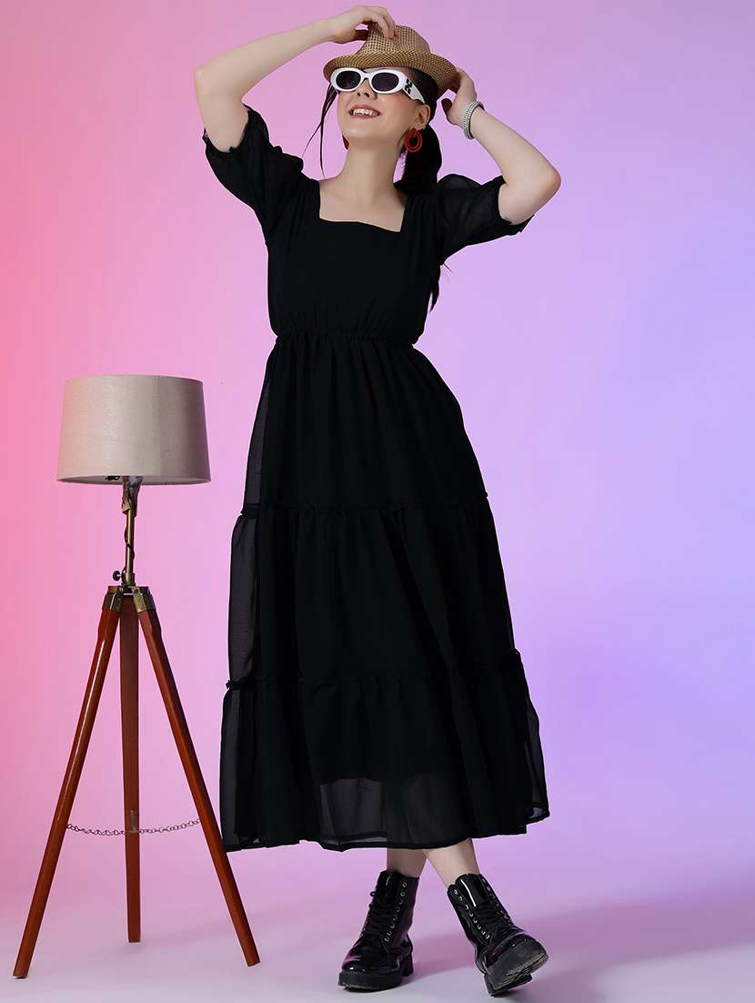 women puff sleeves square neck tiered dress - 21796681 - Zoom Image - 0