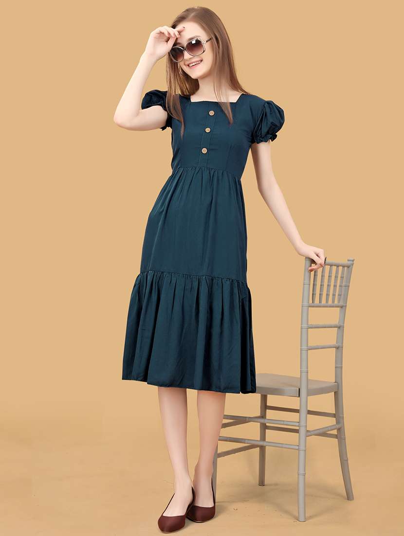 women puff sleeves tiered dress