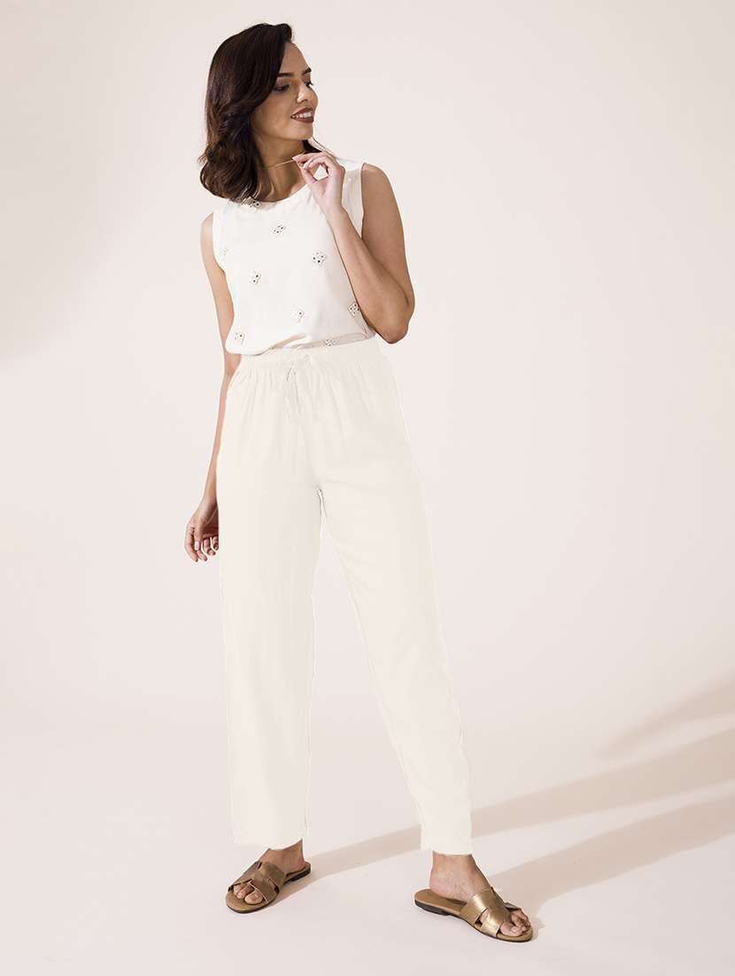 women solid mid rise full length staight pant - 21798454 -  Standard Image - 4