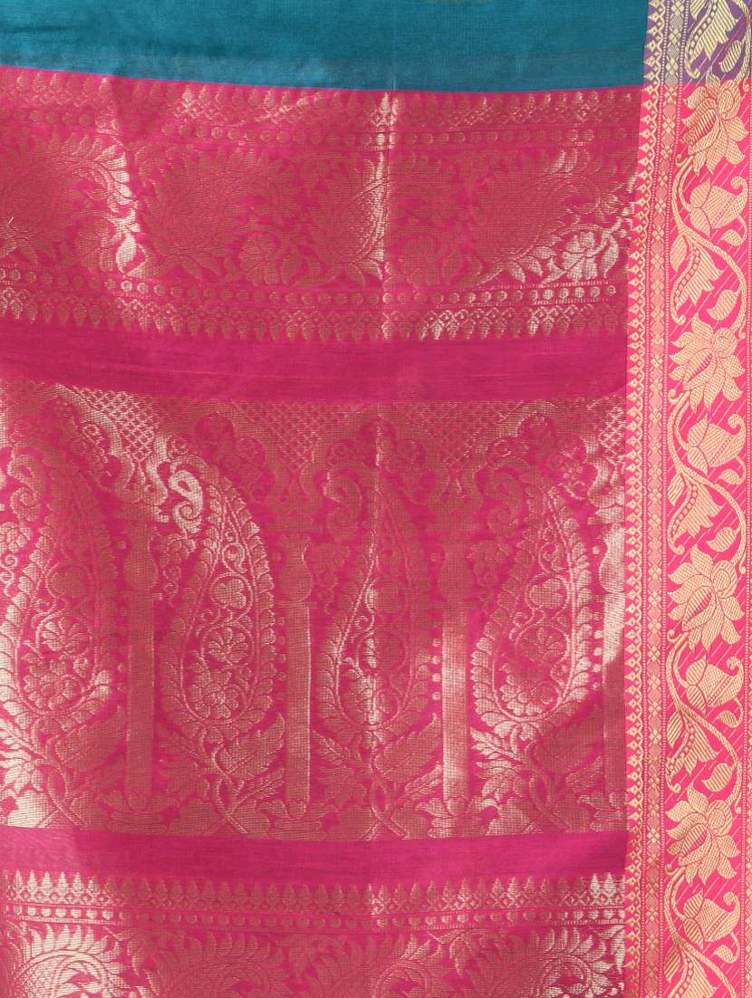 women self design bordered saree with blouse - 21839481 - Standard Image - 4