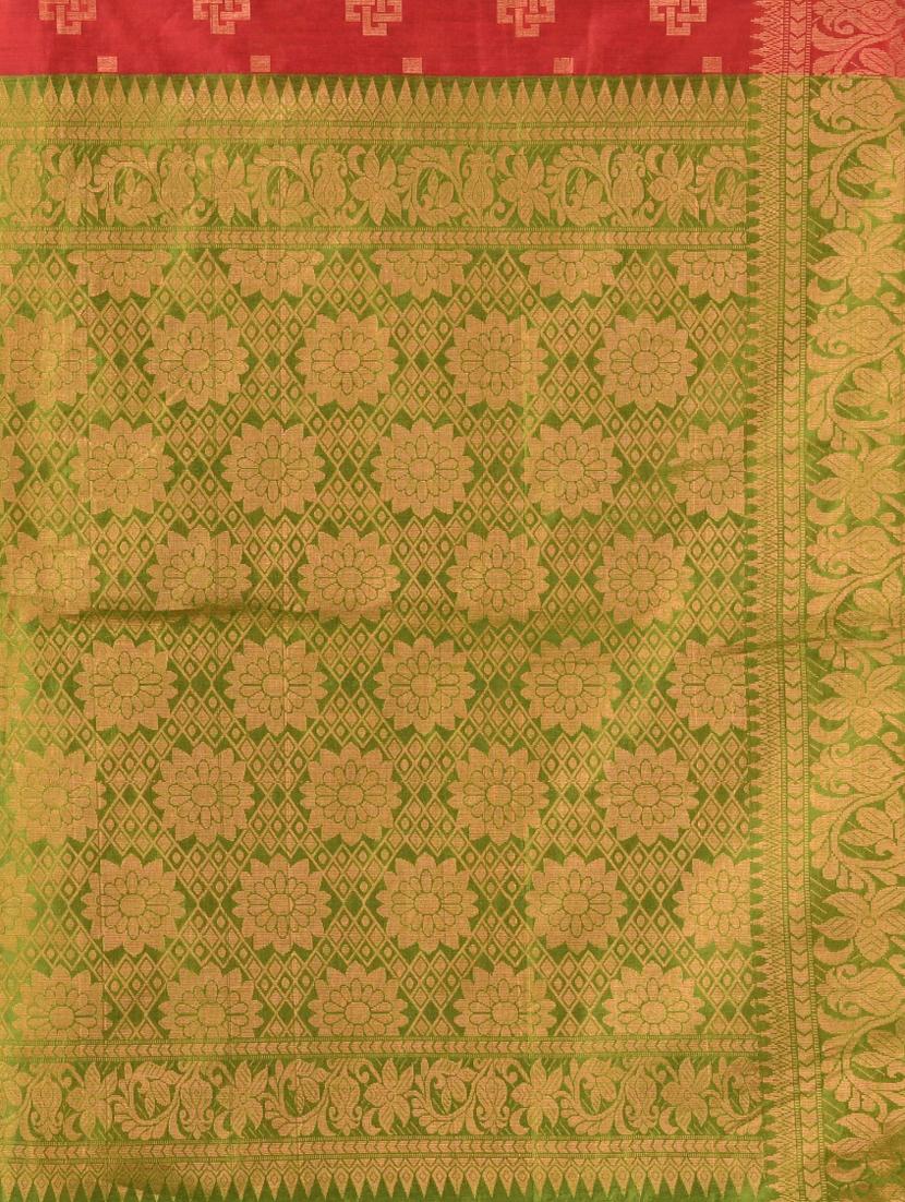 women self design zari weave handloom saree with blouse - 21839496 - Standard Image - 4