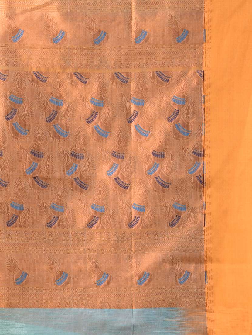 women self design handloom saree with blouse - 21839533 -  Standard Image - 4