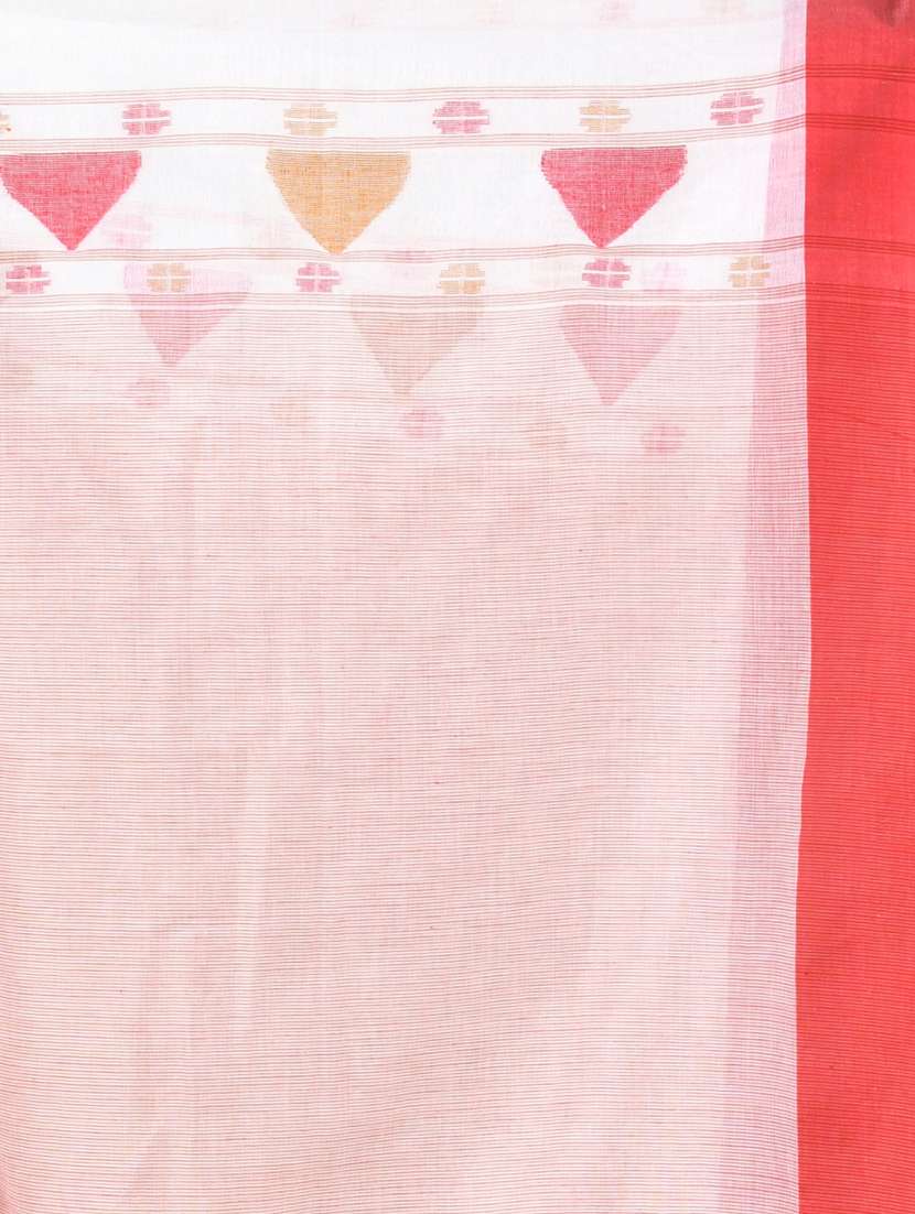 women off white handloom saree with blouse - 21839546 - Standard Image - 4