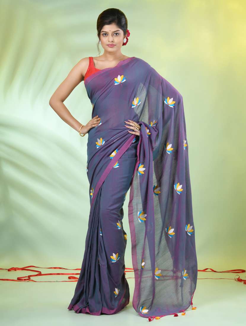 women blue embroidered saree with blouse - 21839565 - Standard Image - 1