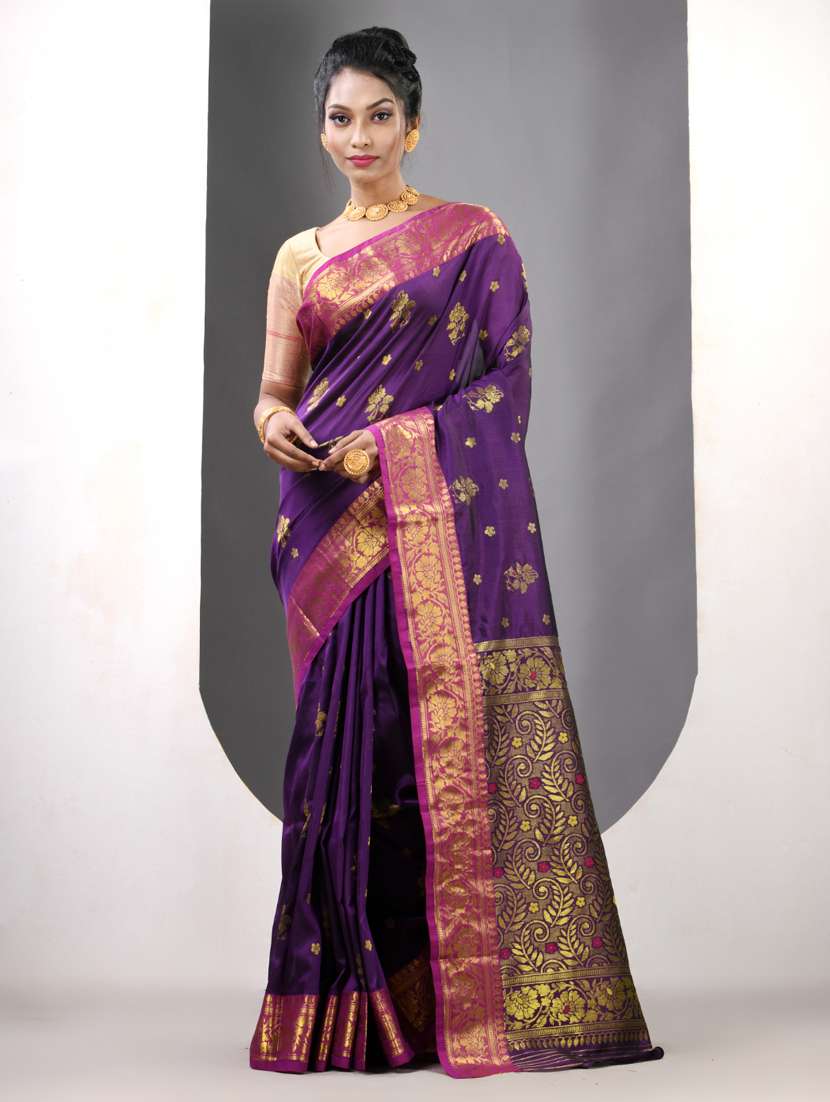 women self design bordered saree with blouse - 21839599 -  Zoom Image - 0
