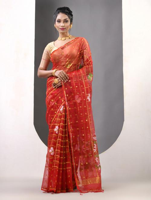 women self design handloom saree with blouse - 21839629 - Standard Image - 0