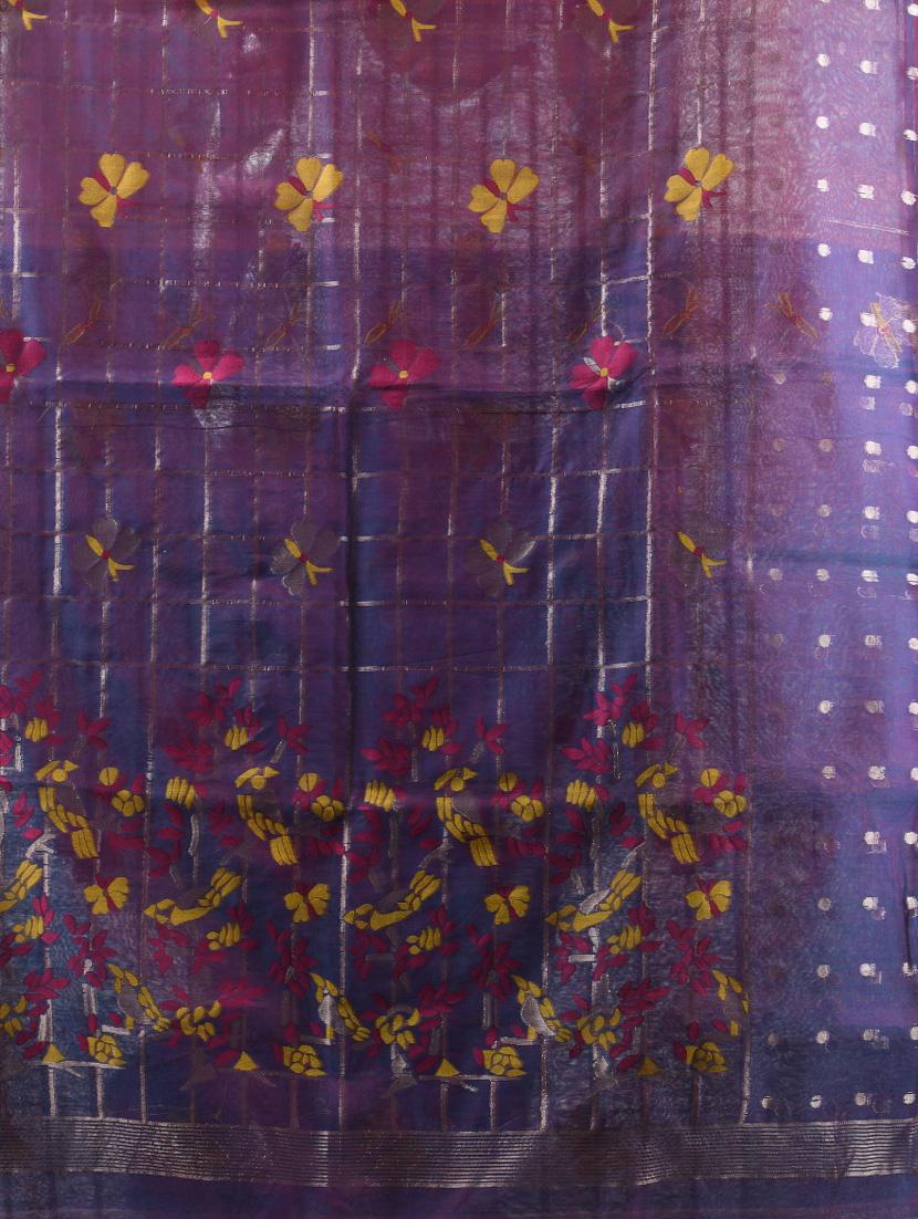 women self design handloom saree with blouse - 21839632 - Standard Image - 4