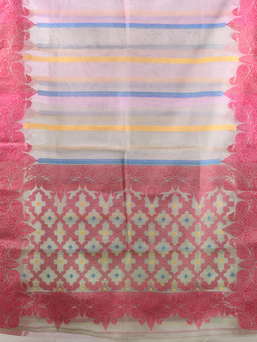 women self design handloom saree with blouse - 21839637 - Standard Image - 4