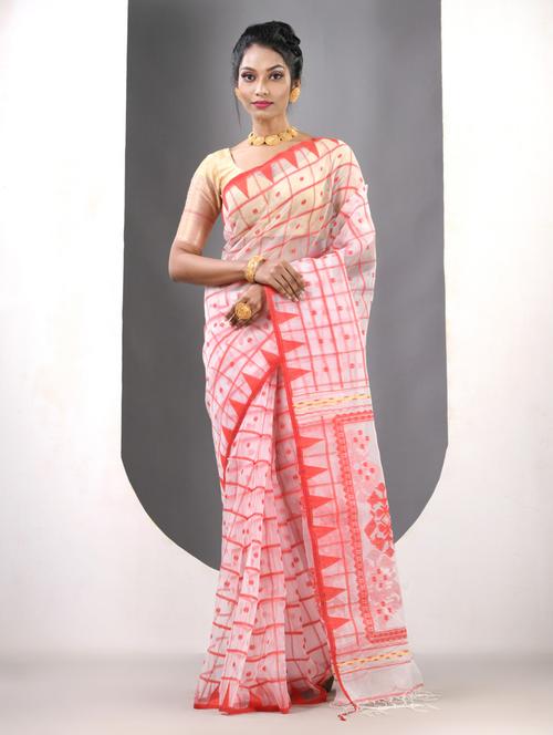 women self design handloom saree with blouse - 21839645 - Standard Image - 0