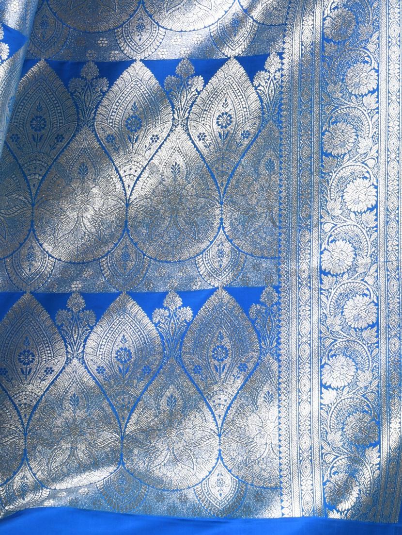 women self design banarasi saree with blouse - 21839662 - Standard Image - 4