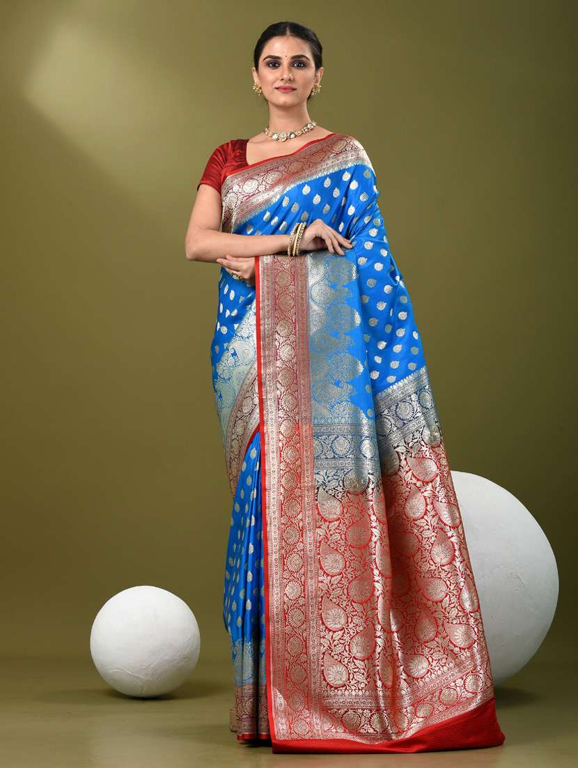 women self design banarasi saree with blouse