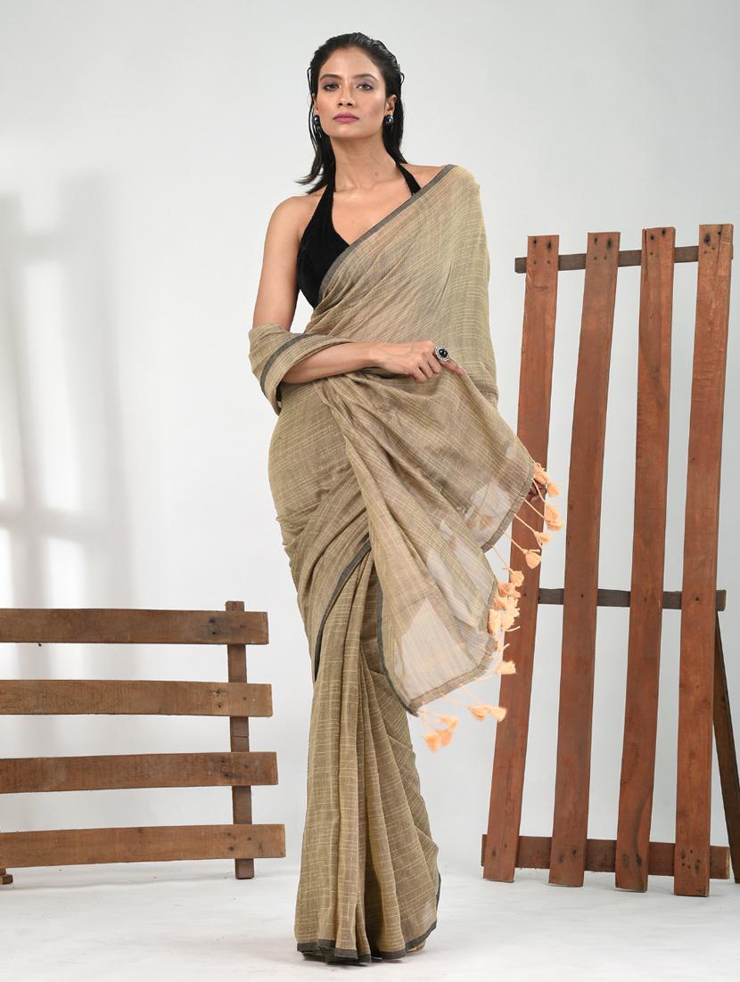 women self design bordered saree with blouse - 21839769 -  Zoom Image - 0