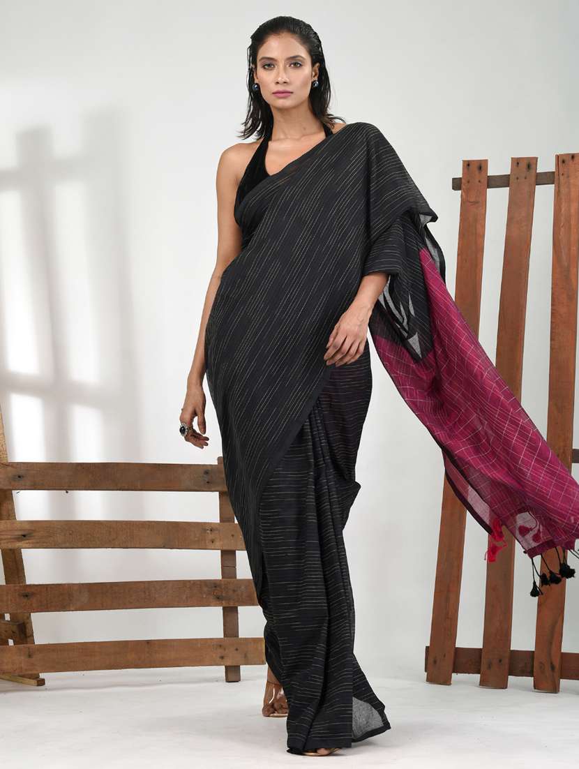 women black handloom saree with blouse - 21839773 -  Standard Image - 1